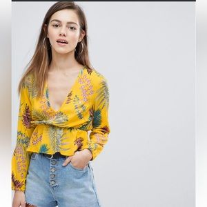 Missguided  Tropical Print Peplum Top